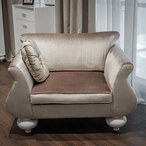 Кресло отделка белый блестящий лак, ткань бежевый велюр