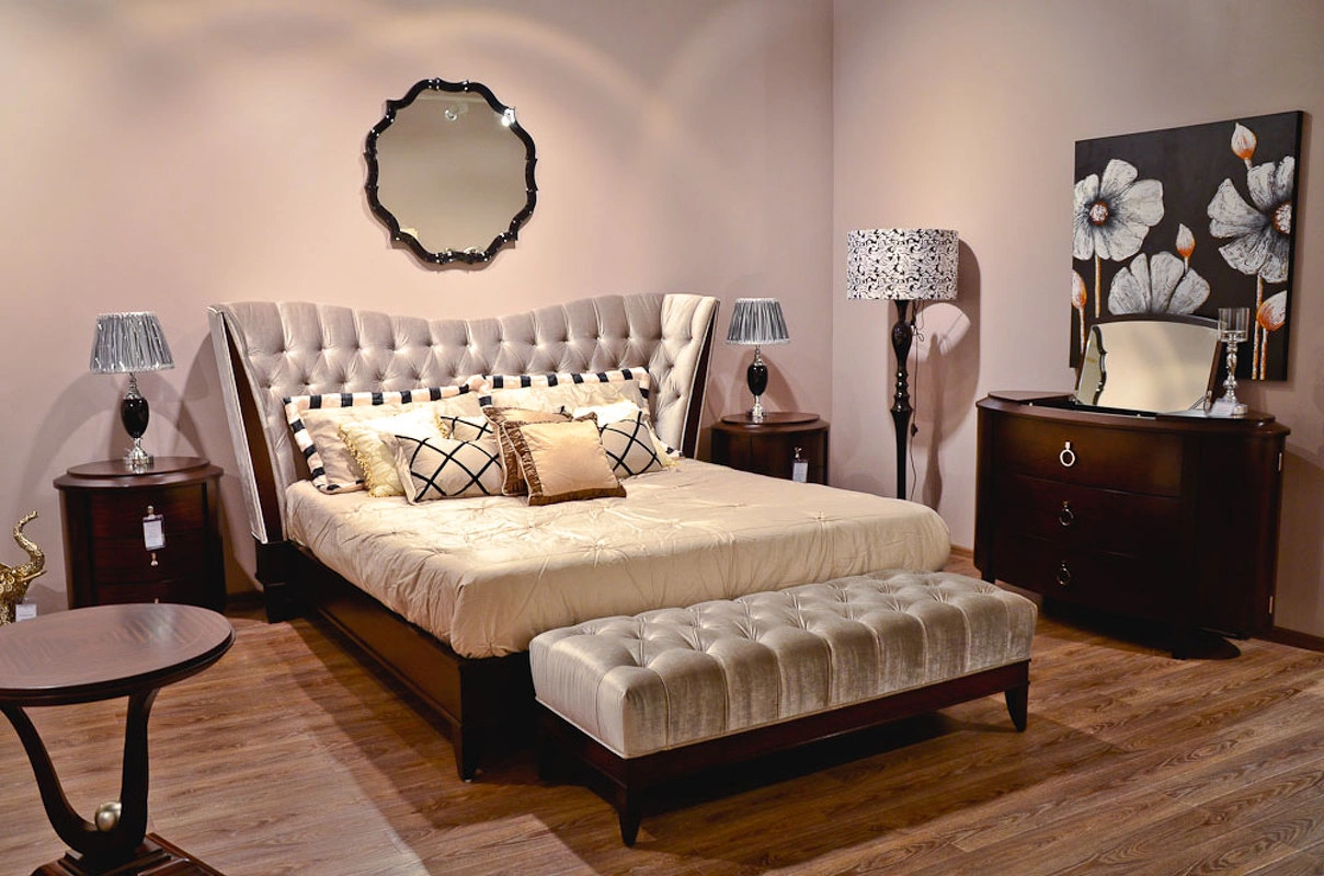 Кровать с решеткой отделка шпон вишни C, ткань серебристо серый велюр от FRATELLI BARRI, FB.BD.MES.1