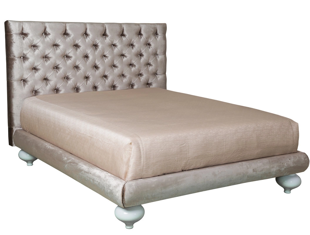 Кровать с решеткой отделка белый блестящий лак, ткань бежевый велюр от FRATELLI BARRI, FB.BD.PL.82