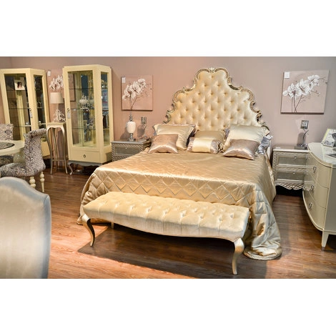 Кровать с решеткой отделка сусальное серебро, покрытое лаком шампань, состаренное зеркало, ткань светло-бежевый велюр от FRATELLI BARRI, FB.BD.RIM.142