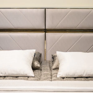 Кровать с решеткой Claire отделка ткань кат. С, глянцевый эвкалипт, цвет металла золото