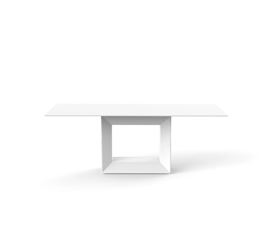 Обеденный стол Vela от VONDOM, VM.DT.VN.779