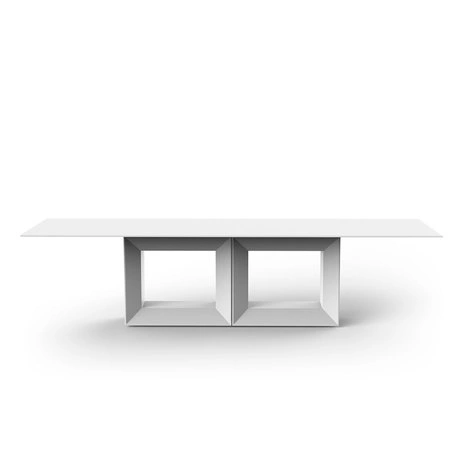Обеденный стол Vela от VONDOM, VM.DT.VN.783