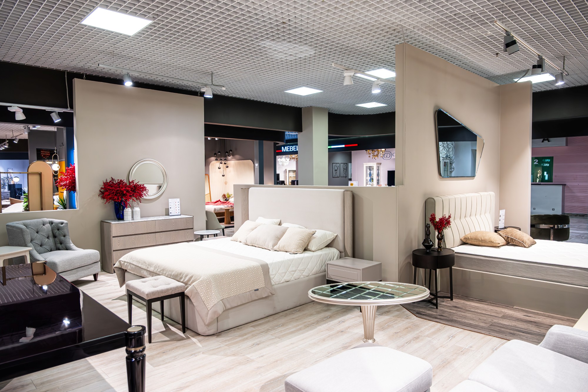 Салон Neopolis Outlet в мебельном центре «Гранд», Химки